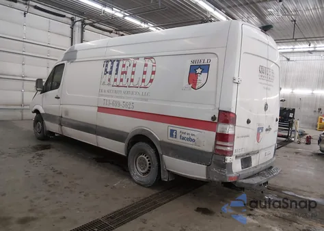 2015 Mercedes-Benz Sprinter 2500 High Roof z USA, uszkodzony, nr VIN WD3PE8DC4F5991258